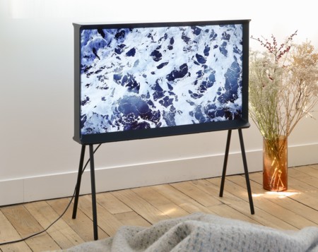 Serif TV, el televisor más decorativo de Samsung, ya está disponible en España