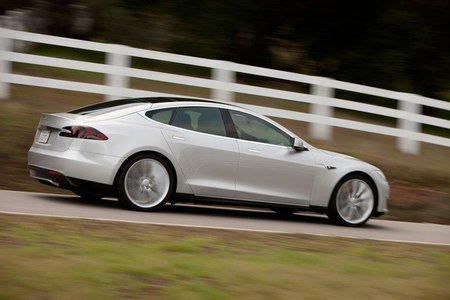 A vueltas con la autonomía real del Tesla Model S. Regreso a Motorpasión Futuro