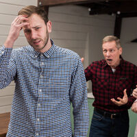 Siete comportamientos de los padres que tienen un vínculo distante con sus hijos adultos. Lo hacen sin darse cuenta 