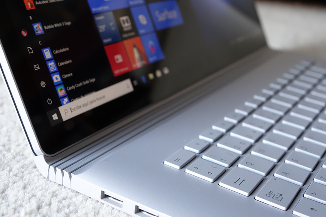 Microsoft Surface Book 2 15