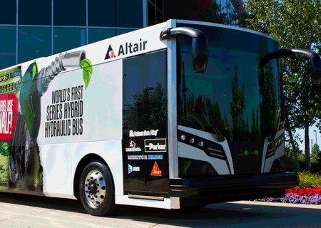 Autobús híbrido hidráulico, 30% más eficiente que un híbrido eléctrico