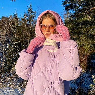 Decathlon liquida el plumífero color violeta más calentito: llega antes de Navidad y cuesta menos de 40 euros 