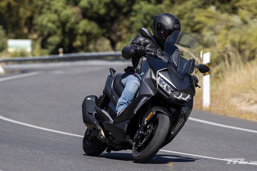 Probamos el BMW C 400 GT: un scooter premium para el carnet A2 que mejora en motor y le sigue faltando espacio de carga