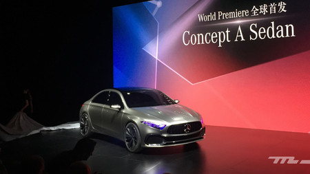 Un vistazo al concept Mercedes Clase A Sedán, un eslabón más en la cadena para ganar clientes jóvenes