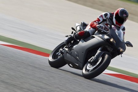 Primer video de la Ducati 848 EVO, ¿cómo puede ser tan bonita?