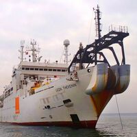 El último mecánico del abismo: por qué la conexión a Internet en todo África depende de un veterano barco francés de 40 años