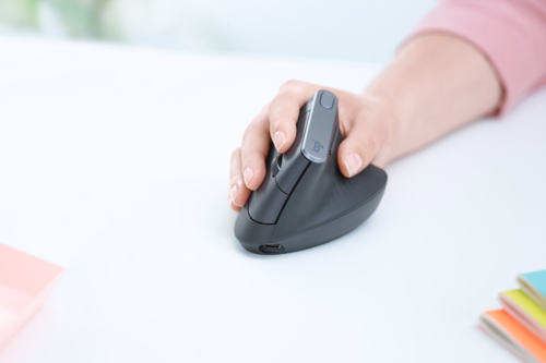 Hace tiempo me recomendaron un ratón vertical para el dolor de muñeca: ojalá lo hubiera comprado antes