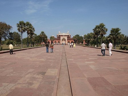 El mausoleo de Akbar "el Grande" en Sikandra