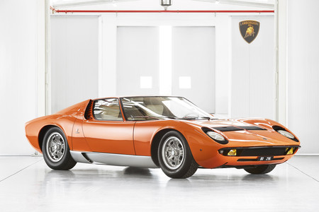 ¡Espectacular! Lamborghini localiza y restaura el Miura P400 original de la película 'The Italian Job' de 1969