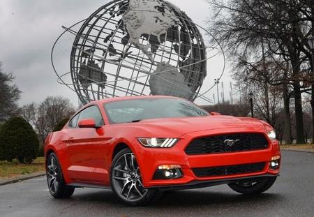 Ford Mustang 2015, el auto que habla... por teléfono