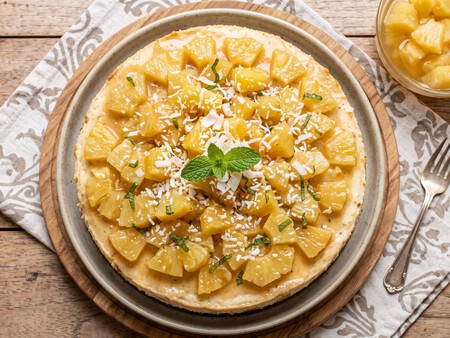 Cómo hacer un pay tropical con piña y duraznos en almíbar: queda cremosito, sin horno y es súper fácil