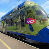 París y Normandía unidas por un tren con mucho arte