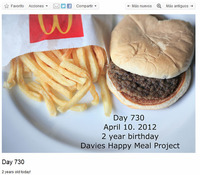 Fotografiando la hamburguesa "indestructible" durante más de 700 días consecutivos