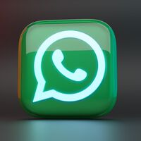 La última novedad de WhatsApp son bots con IA para que hagan cosas por ti 