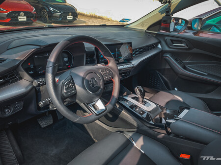Mg Gt Primeras Impresiones Manejo Detalles Mexico Interior 2