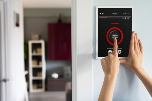 Irse tranquilo de vacaciones sin temor a los robos es posible: estos son algunos de los dispositivos que deberías tener en casa
