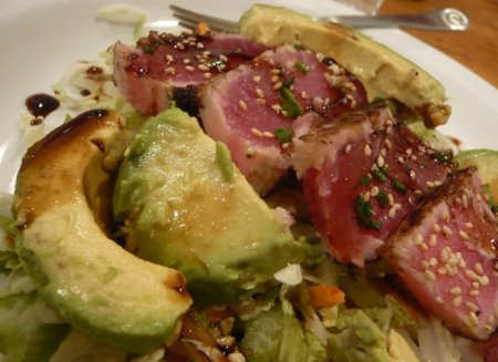 Las grasas de la dieta en cantidades moderadas, aún cuando sean grasas buenas
