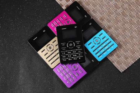Móvil AIEK Q1 Card Phone por 12,58 euros y envío gratis