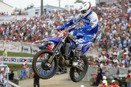 Joshua Coppins gana en Francia