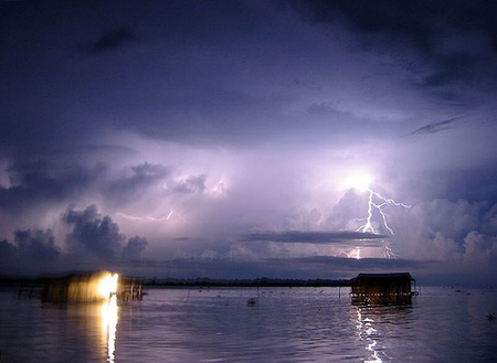 Los relámpagos y el superrelámpago de Catatumbo