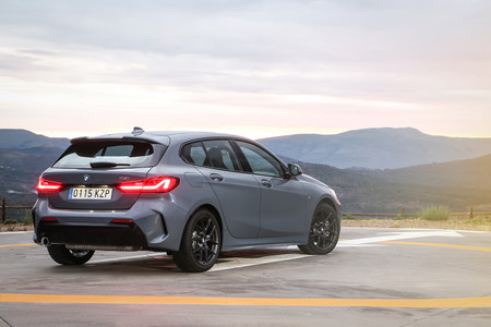 BMW Serie 1 2020 trasera