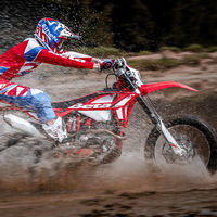 La nueva Beta RR mejora el chasis y el aspecto de una moto de enduro con motores de 2T y 4T, a la venta a partir de junio