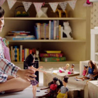 Barbie quiere ser profesional e independiente ¿Por qué nos gusta su nuevo anuncio? 
