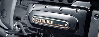 Nem Honda, nem Kawasaki: uma marca chinesa lançou a moto com motor de oito cilindros, algo que ninguém havia ousado tentar antes