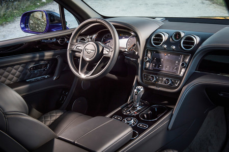 Bentley Bentayga Interior