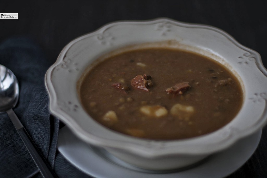 Lentejas con chorizo: la receta de guiso con la que todos disfrutarán de las legumbres