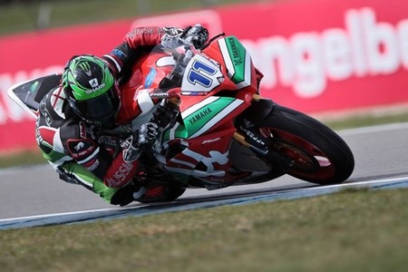 Superbikes Holanda 2013: Sam Lowes gana por milésimas en Supersport