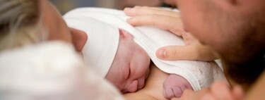 El contacto piel con piel reduce la respuesta cerebral de los recién nacidos al dolor  