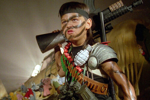 Anos Antes De Que Solo En Casa Reinara En Navidad Francia Ya Habia Contado Una Historia Similar De Accion Terror Y Un Nino Ingenioso Que Casi Acaba En Los Tribunales