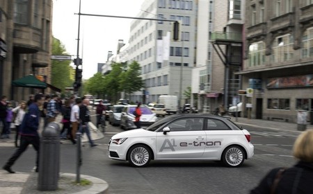 audi-asistente-online-de-semaforos-02.jpg