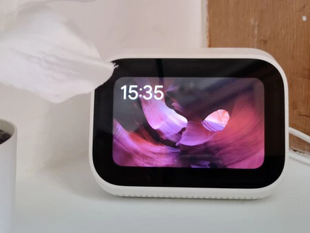 Xiaomi Mi Smart Clock, análisis: el híbrido entre altavoz y despertador que enamora no solo por su precio