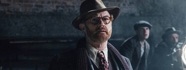 'Bookish' es un thriller encantador que mezcla el misterio, la historia y el amor por los libros. Una delicia de serie que encierra secretos en cada rincón