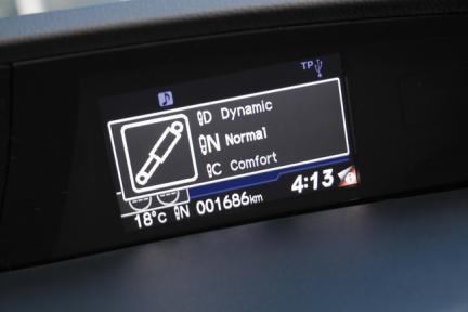 Honda Civic Tourer - suspensión adaptativa