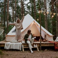 El saco de dormir de Decathlon que todos quieren y que no puede faltar en tus acampadas