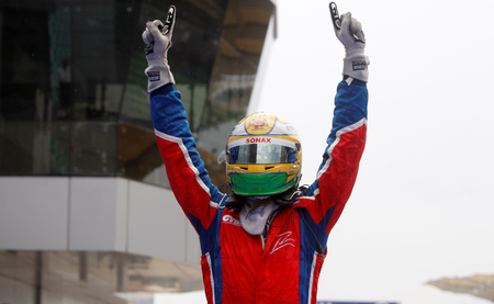 Luiz Razia y Johnny Cecotto Jr probarán con Toro Rosso en Abu Dabi