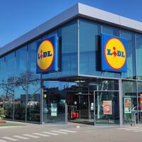 Lidl tiene hoy a mitad de precio una recortadora Philips para cabello, barba y cuerpo con un montón de accesorios 