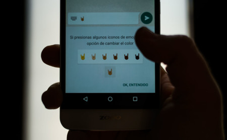 ¿Prefieres usar los Emoji amarillos al del tono de tu piel? No es sólo cosa tuya