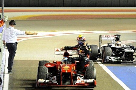 Jenson Button y David Coulthard defienden el paseo de Webber y Alonso en el Ferrari