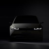 El SUV eléctrico Hyundai IONIQ 5 se deja ver por primera vez antes de su presentación: se vestirá de gala en febrero