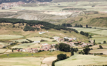 Villaren De Valdivia En Palencia Visto Desde El Monte Bernorio C Palencia Turismo
