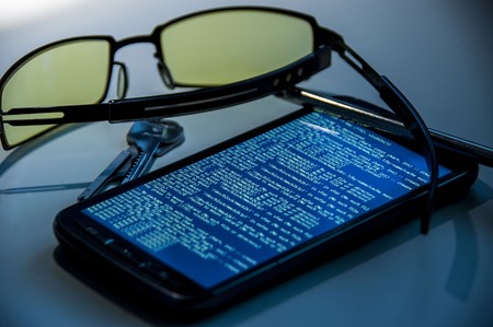 La empresa que desbloqueó el iPhone de San Bernardino dice poder hackear cualquier smartphone