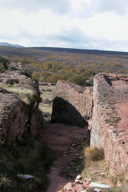Tiermes Soria Escapada Yacimiento Historico Escapadas Viajes Espana Curiosidades