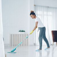 Los expertos en limpieza coinciden: "La mezcla de agua oxigenada y detergente líquido es una maravilla para eliminar la suciedad del hogar" 