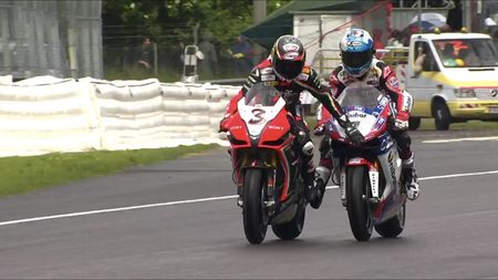 Superbikes Italia 2012: cancelada la primera carrera y el gesto de Carlos Checa con Max Biaggi