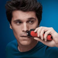 3 ofertas del día en artículos de belleza en Amazon: Braun Series 3 ProSkin 3030 S, Rowenta  Flower Love Kit y Braun HC5090