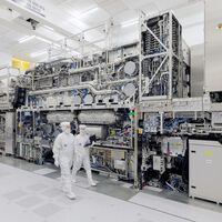 Ante los vetos de EEUU sobre las máquinas para fabricar chips, China ha encontrado una ruta de escape